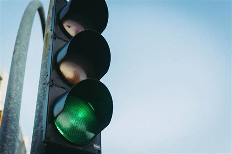 The History and Evolution of Traffic Lights | ELTEC