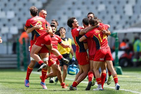 Spain the men's stars and five women's teams win two each in Cape Town ...