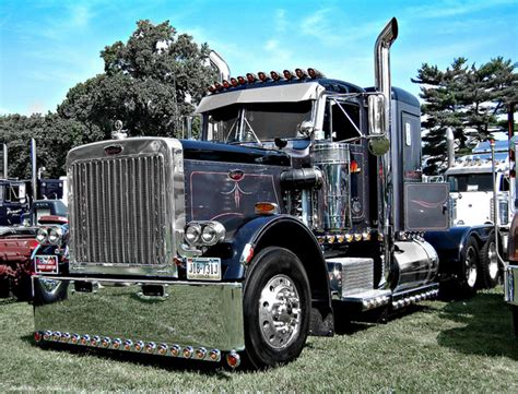 TopWorldAuto >> Photos of Peterbilt 359 - photo galleries