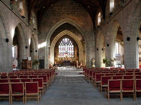 St Asaph Cathedral | VisitWales