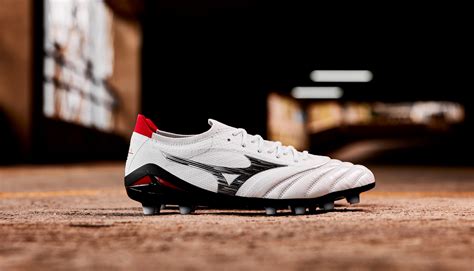 Mizuno Launch The Next-Generation Morelia Neo IV Beta - SoccerBible