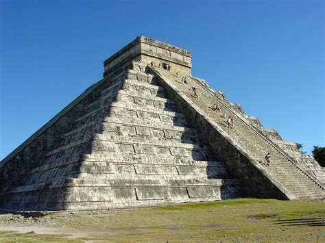 American Civilizations: Mayan pyramids