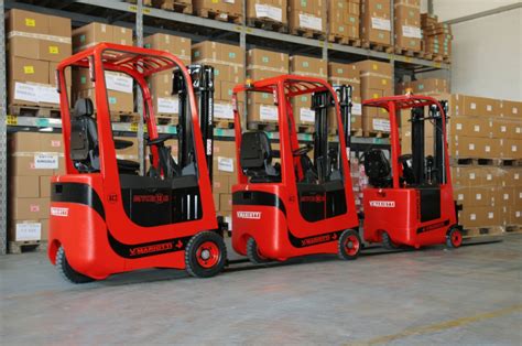 Narrow Aisle Forklifts - Ri-Go Lift Truck Ltd.