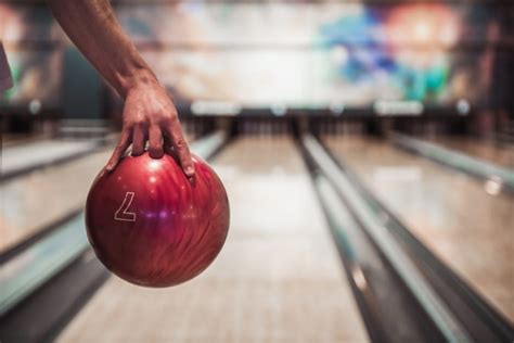 How to Bowl a Strike Every Time: 7 Expert Tips - Chart Attack