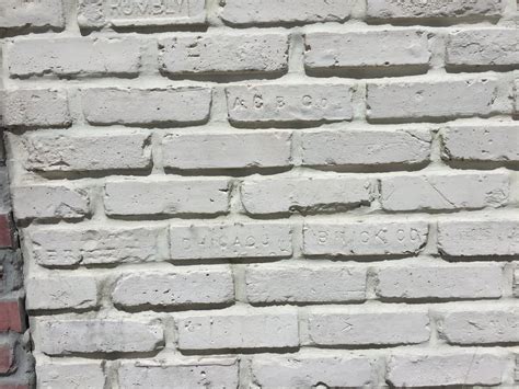 CHICAGO STYLE BRICK VENEERS- PURE WHITE COLOR. Make Your Home Decor Ar ...