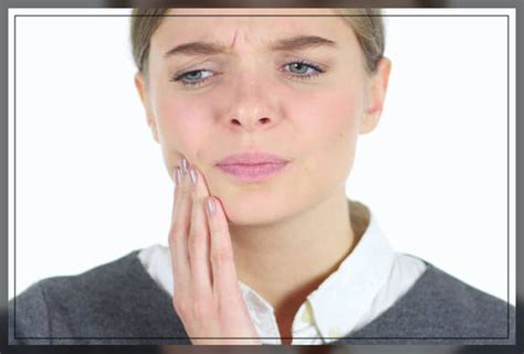 Gum Boil: Causes, Symptoms, and Treatment - DentistAhmed