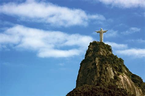 Christ the Redeemer | History, Height, & Facts | Britannica