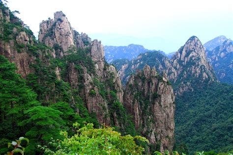 v1olet - my favorite things: Travel : To the Peak of Huangshan Mountain