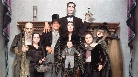 TV Lover: My Review of Addams Family Values (1993)