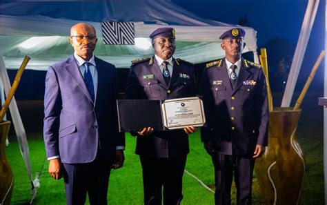 Rwanda National Police Honors retiring Police Officers – KT PRESS