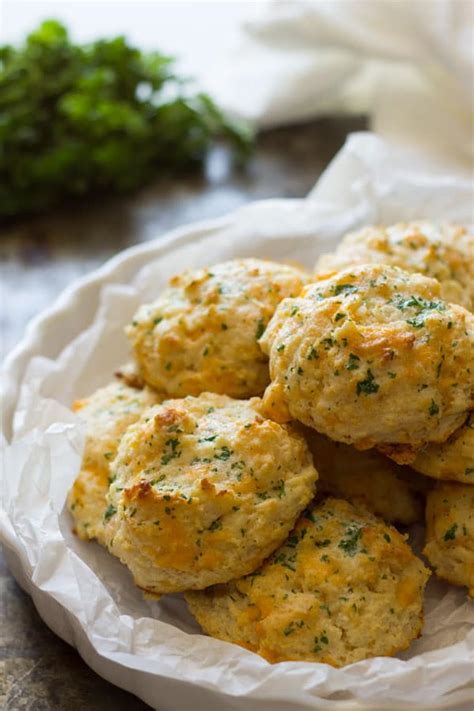 Garlic Cheddar Biscuits | Countryside Cravings