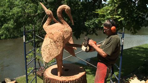 Chainsaw Artist Brings New Life to Old Tree Stump | WNEP.com