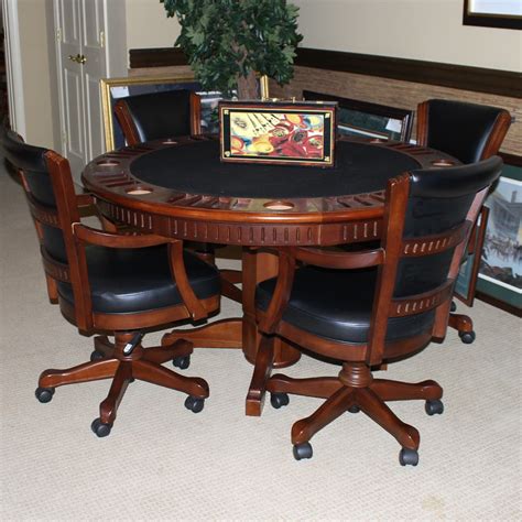 Round Poker Table and Four Matching Chairs : EBTH