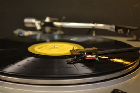 Classic Vinyl Records That Must Be Added to Your Collection | Beat