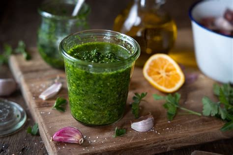 Easy Garlic Parsley Sauce | Heartful Table