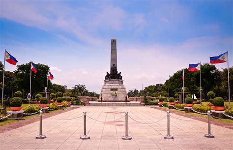 Rizal Park, Manila, Philippines - Heroes Of Adventure