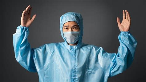 Best PPE Gown To Wear For Your Safety - Clinic Friend