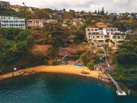 Waterfront houses in Sydney close to Spit bridge - Free Stock Image ...