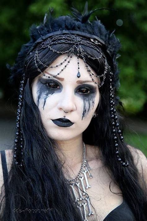 Goth Crossing | Halloween makeup witch, Witch makeup, Halloween make