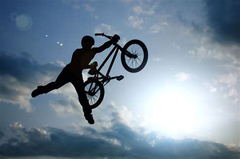 BMX Racing Bikes vs. BMX Trick Bikes - What Is The Best Choice?