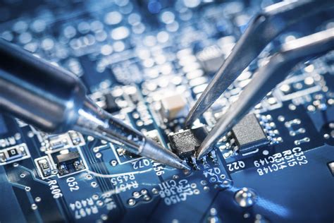 Tiny Technology: Microelectronics Explained | Techno FAQ