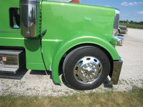 W.T.I. Peterbilt 389 Front Fender - WTI Fenders