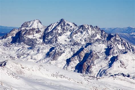 Snowy Sierra | Snow-covered mountains in the Sierra Nevada r… | Flickr