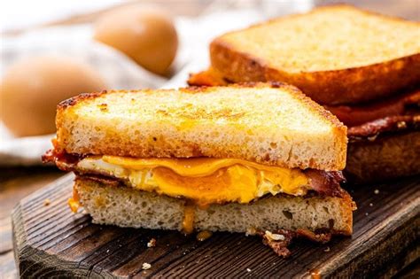 Fried Egg Sandwich - Julie's Eats & Treats