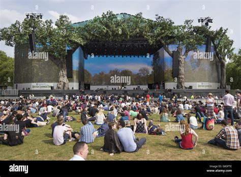 British Summer Time Hyde Park - London Stock Photo - Alamy