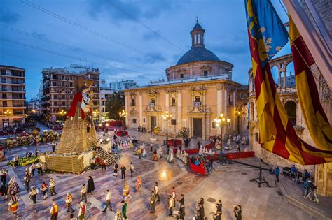 10 Costumbres y Tradiciones en España - Costumbres