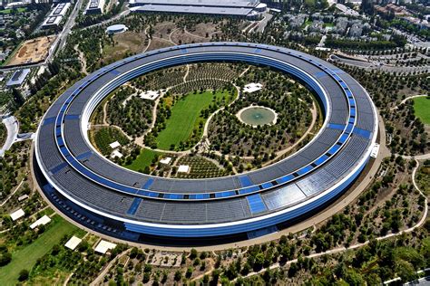 The Story of Apple, in Two Iconic Buildings | WIRED