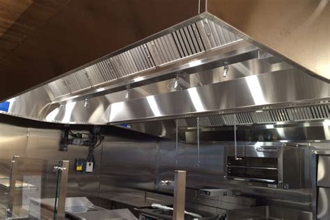 Exhaust Hoods for Commercial Kitchen Ventilation