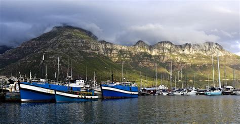 Streamlight Photography: Leica M9 does Hout Bay Harbour...