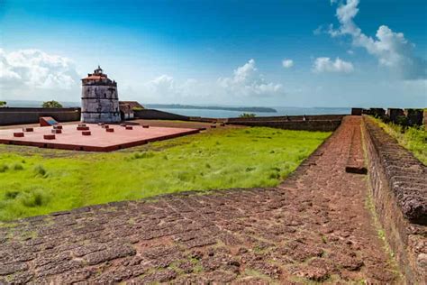 11 Forts in Goa | Famous Forts in North & South Goa - Treebo Blogs