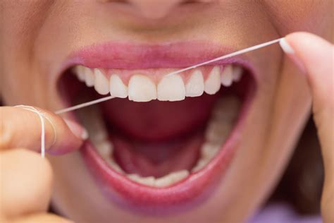 How To Floss Your Teeth: Proper Flossing Technique | West Keller Dental