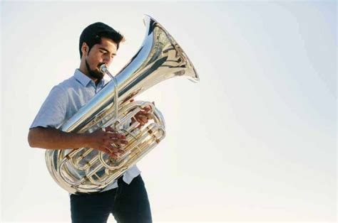 Sousaphone vs Tuba Explained: What Is The Difference? - Brass 'n Wind