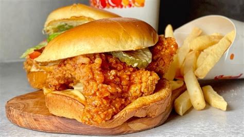 Burger King Crispy Chicken Sandwich: What To Know Before Ordering