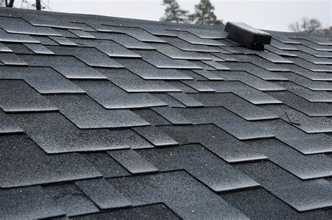 5 Ways to Increase the Lifespan of Your Roof in the Toronto Area