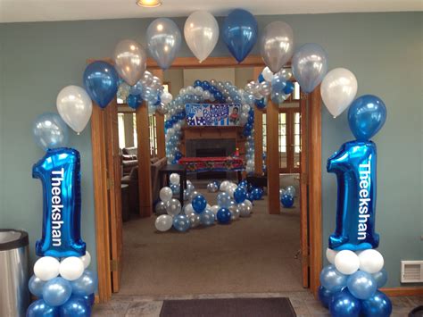 1st birthday balloon arches