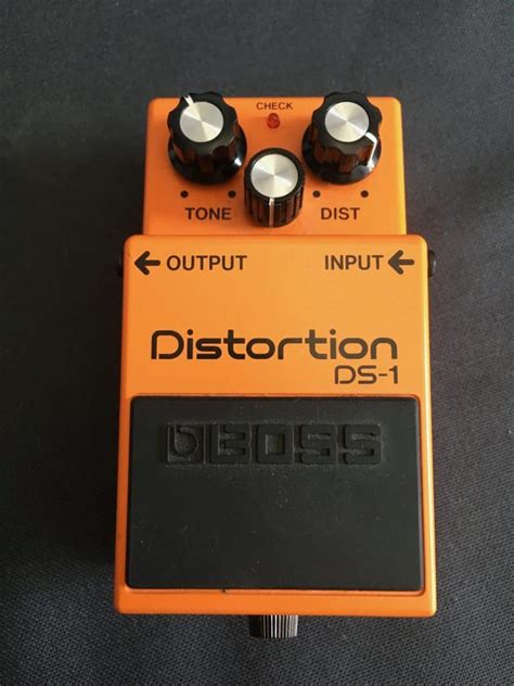 Boss DS-1 Distortion Pedal Review | Beginner Guitar HQ