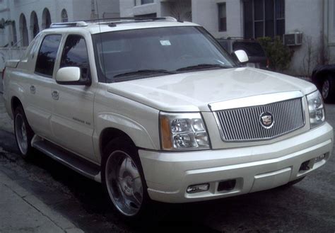 2002 Cadillac Escalade EXT Base - Crew Cab Pickup 6.0L V8 AWD auto 5.2 ...