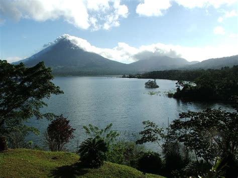 Facts about The Lake Arenal. The Lake Arenal is an artificial lake ...