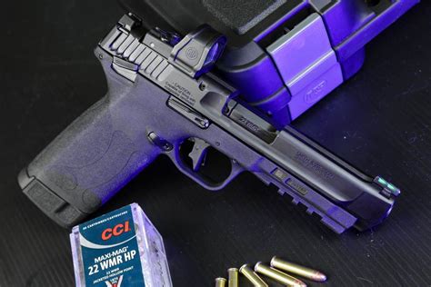 Smith & Wesson M&P22 Magnum: Range Review - Guns and Ammo