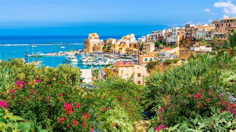 The Gorgeous Italian Island of Sicily Lures Visitors with Amazing ...