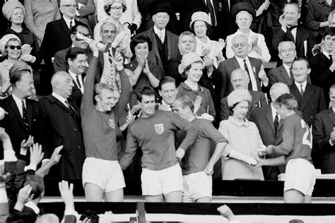 England's 1966 World Cup winning team: Where are they now? | ITV News