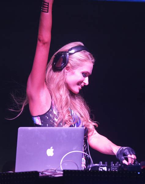 PARIS HILTON – DJ Set at Echostage in Washington – HawtCelebs