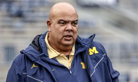 Report: Michigan football has new head coach lined up - Yahoo Sports