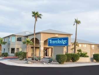 Pet Friendly Hotels in Lake Havasu City, Arizona accepting Dogs and Cats