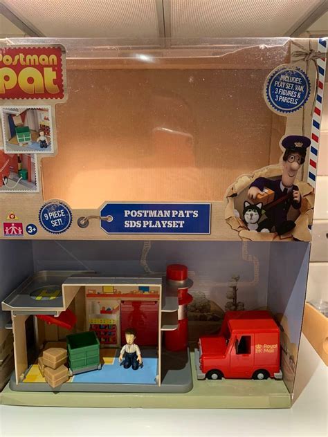 Postman Pat SDS playset & Postman Pat Figure Convertible Van ...