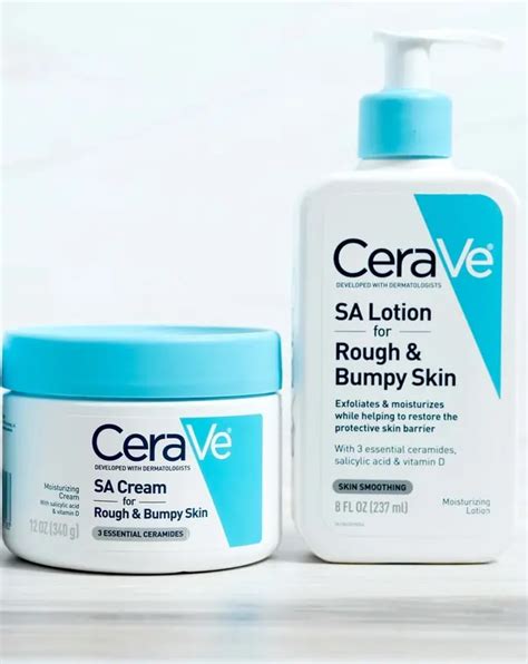 CeraVe SA Cream vs Lotion (The Definitive Guide) - FEMMENORDIC